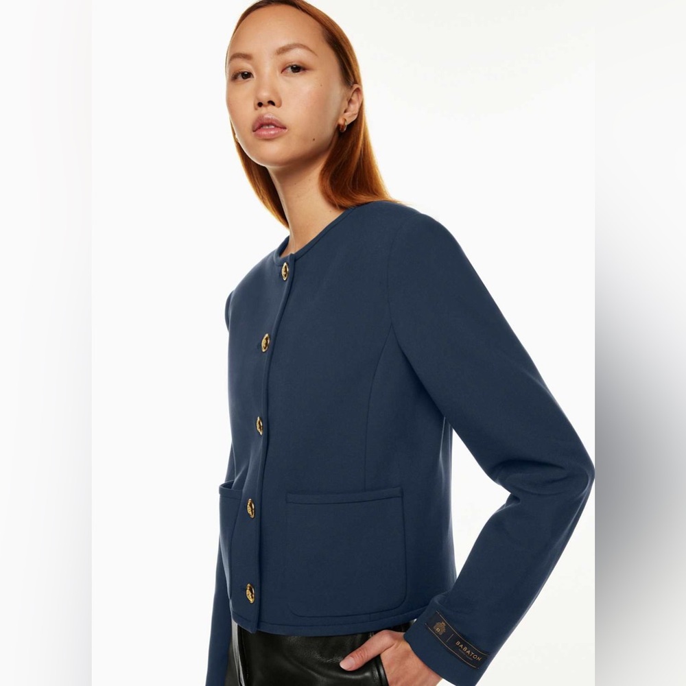 NWT Aritzia Babaton (Re)ssential New Index Blazer Black Gold Crest Buttons Med - Picture 5 of 10